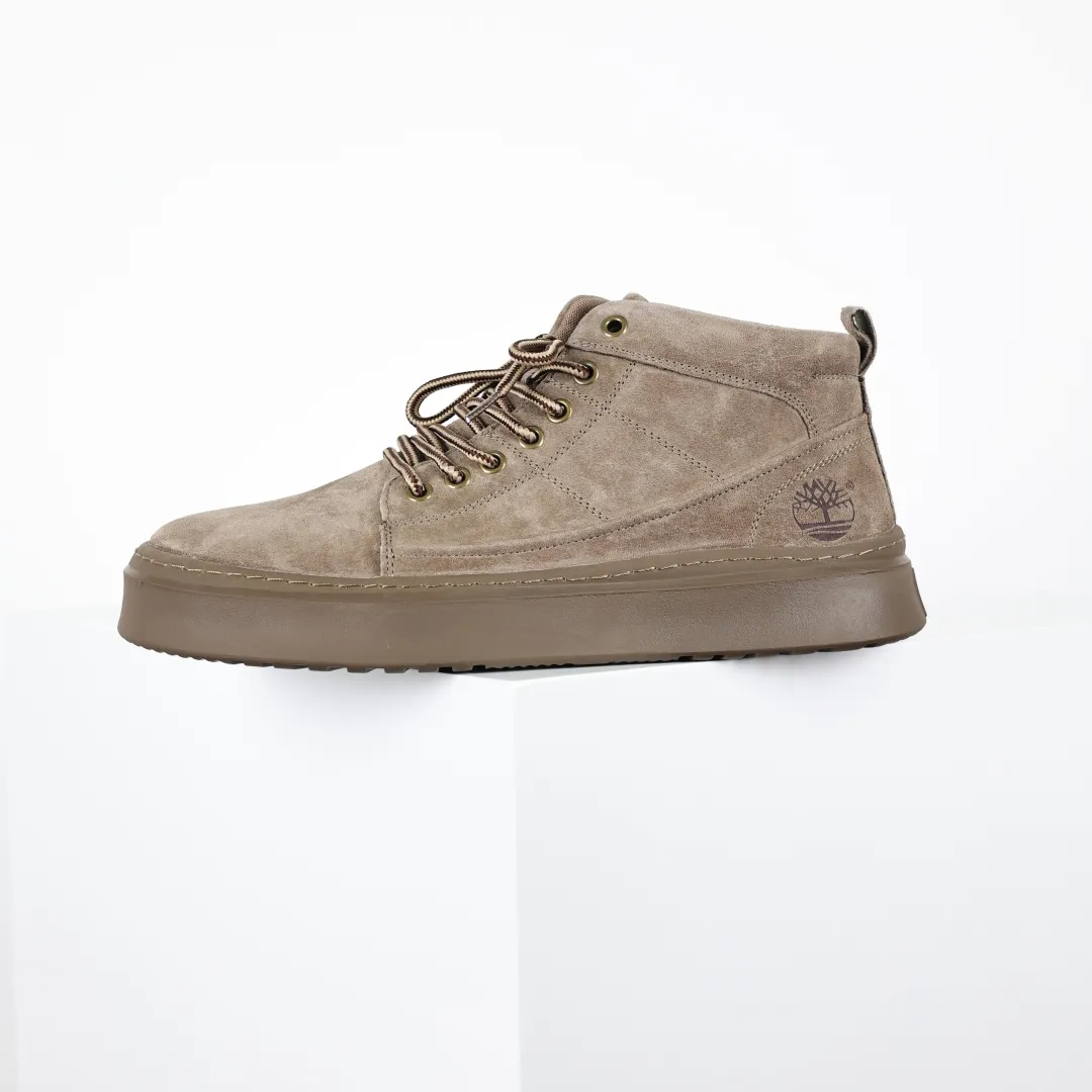 Copy price 💰600 Core recommendation Good price Timberland Timberland/Timberland customized model Outdoor mid-top casual Martin boots series The fabric is made of frosted fine-grained cowhide with anti-odor and anti-corrosion genuine leather latex insoles to give you a perfect wearing experience. Quality is exquisite and durable. A must-have for sportsmen. Specializes in not looking handsome. High-quality and first-class foot feel. Size: 39 40 41 42 43 44 (leather shoe size)